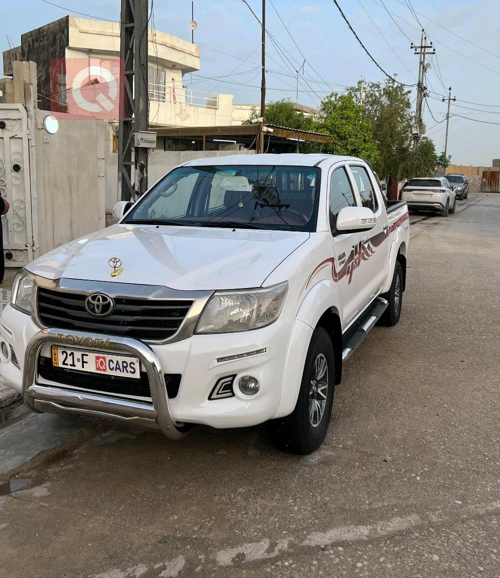 تويوتا هايلوكس